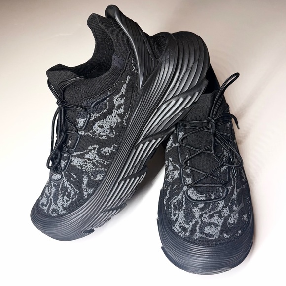 Hoka One One Women’s Stealth/Tech Restore Chukka Athletic Sneakers Size- 8 - Picture 4 of 11